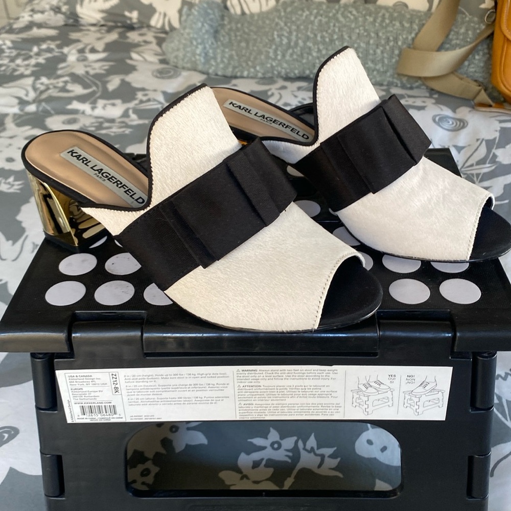 Peep toe slides